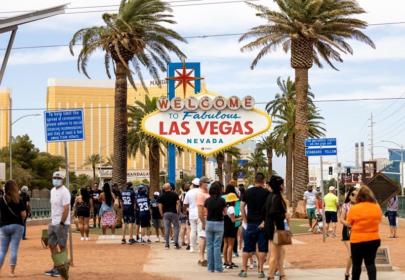 Turistas no outono em Las Vegas