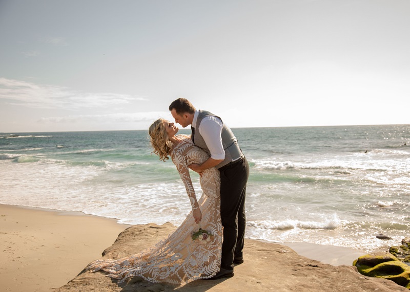 Fotos de casamento na praia Windansea Beach em San Diego